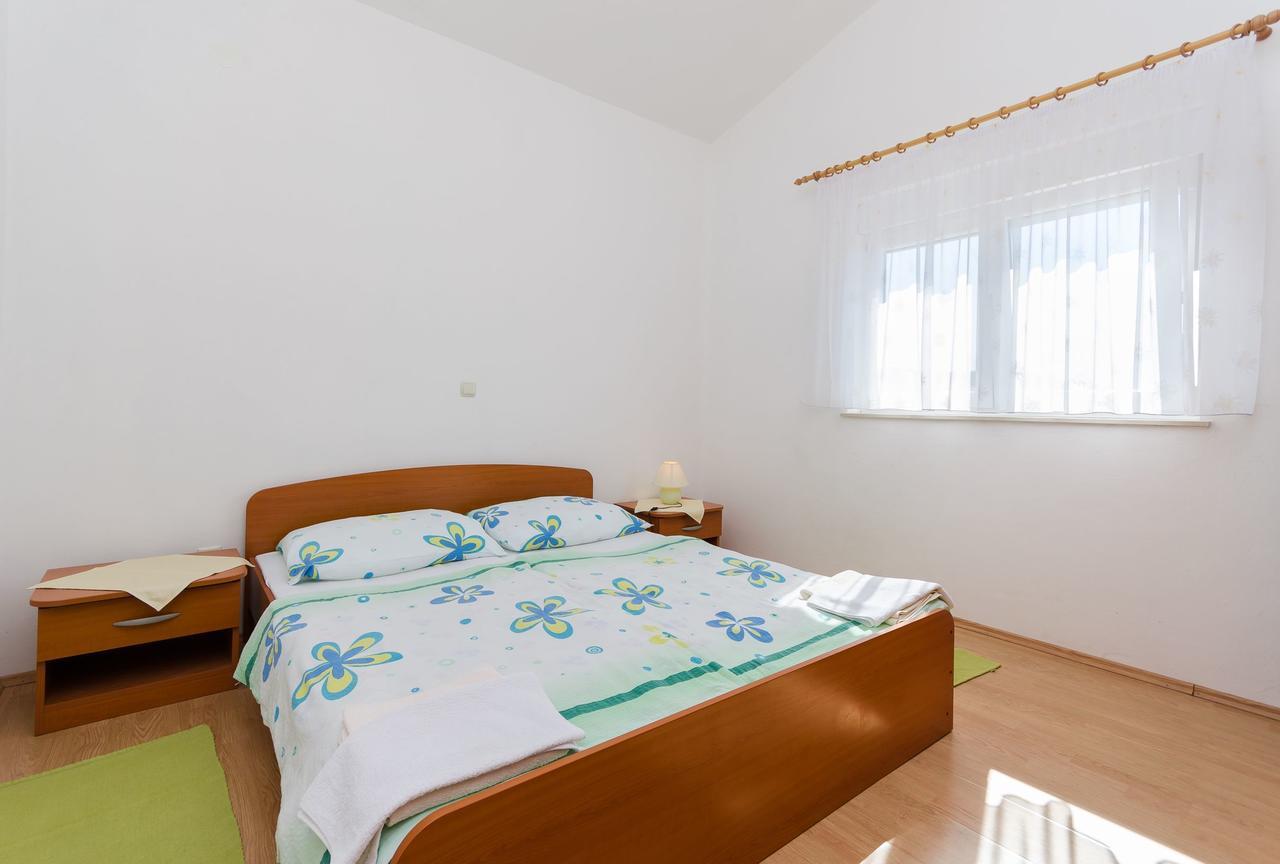 Apartments Jasmin Barbat na Rabu Exterior photo