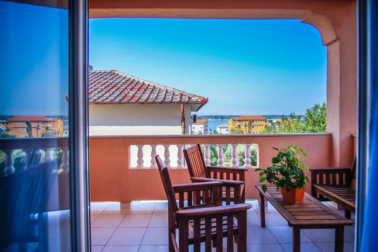 Apartments Jasmin Barbat na Rabu Exterior photo